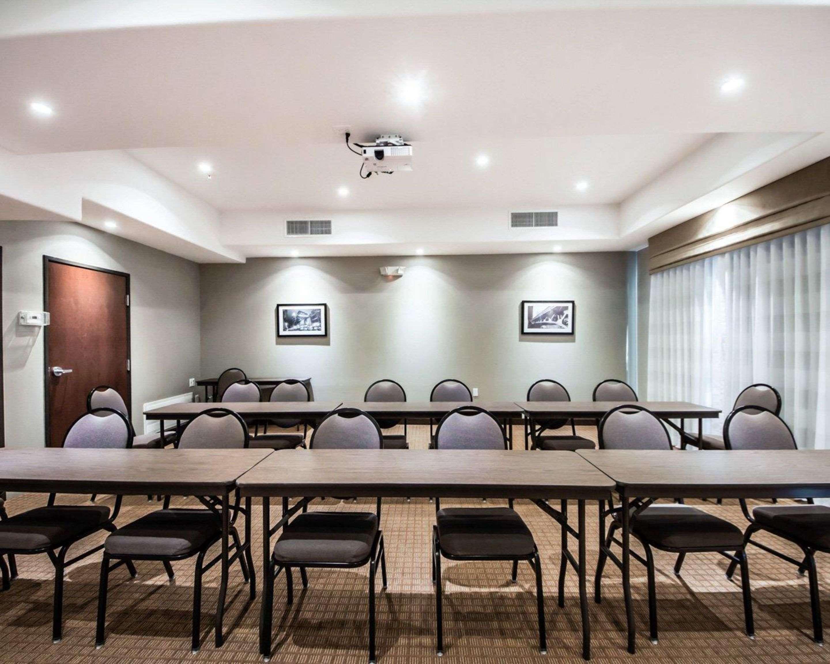 Sleep Inn&Suites Hennessey North Extérieur photo